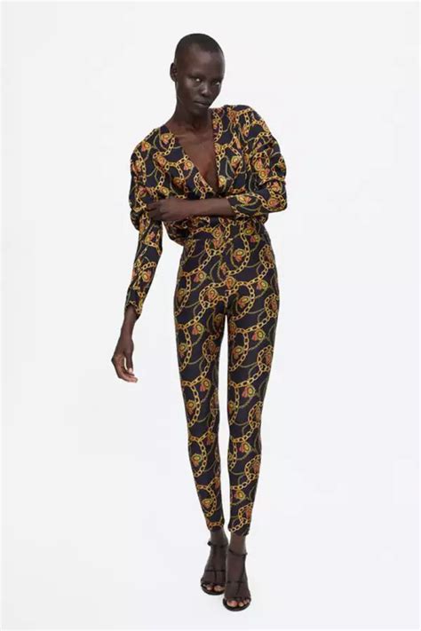 zara look versace